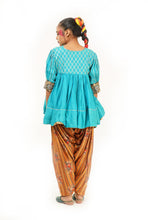 Load image into Gallery viewer, Aasmani Nautanki Top and Peela Patyala Set
