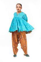 Load image into Gallery viewer, Aasmani Nautanki Top and Peela Patyala Set
